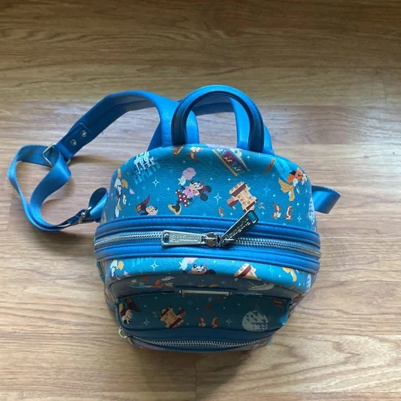 Disney Parks Mickey Mouse and Friends Loungefly Mini Backpack! LIKE NEW! - Picture 4 of 6